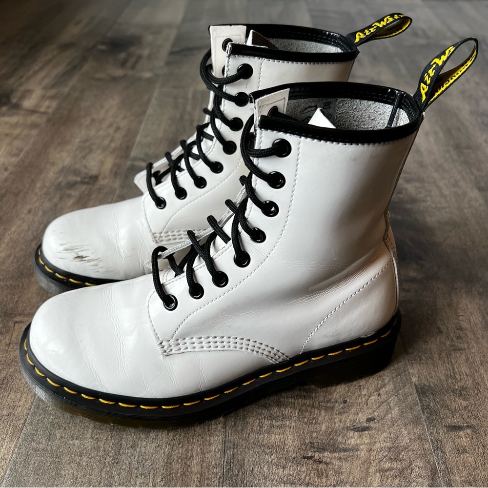 Dr Martens 1460 Patent Leather Lace Up Boots Women’s 7 White